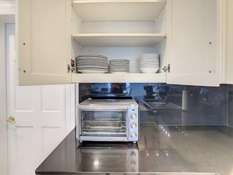 Steps From The Beach, Location, 2 Bdrm 2 Bth Holiday home Clearwater Beach