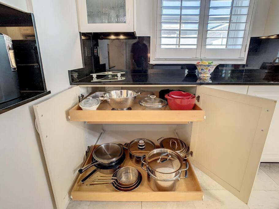 Steps From The Beach, Location, 2 Bdrm 2 Bth